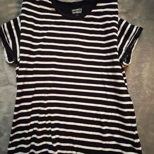 levi’s short sleeve
